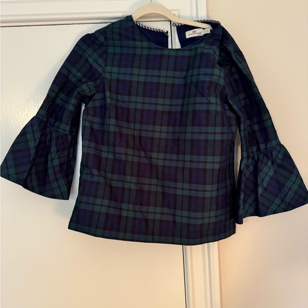 Vineyard Vines top 8